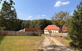 Dom Nad Jeziorem Trzy Tonie